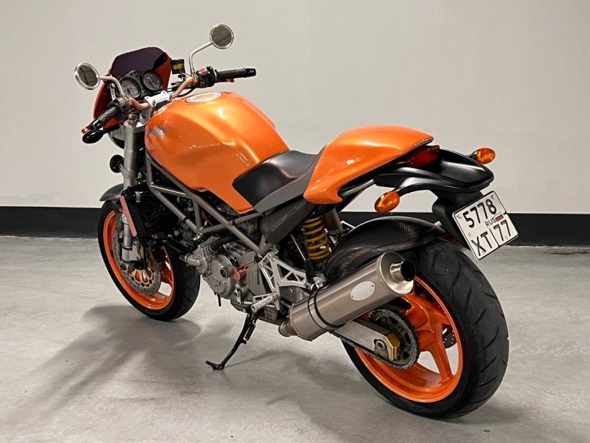 Ducati monster 600 2001