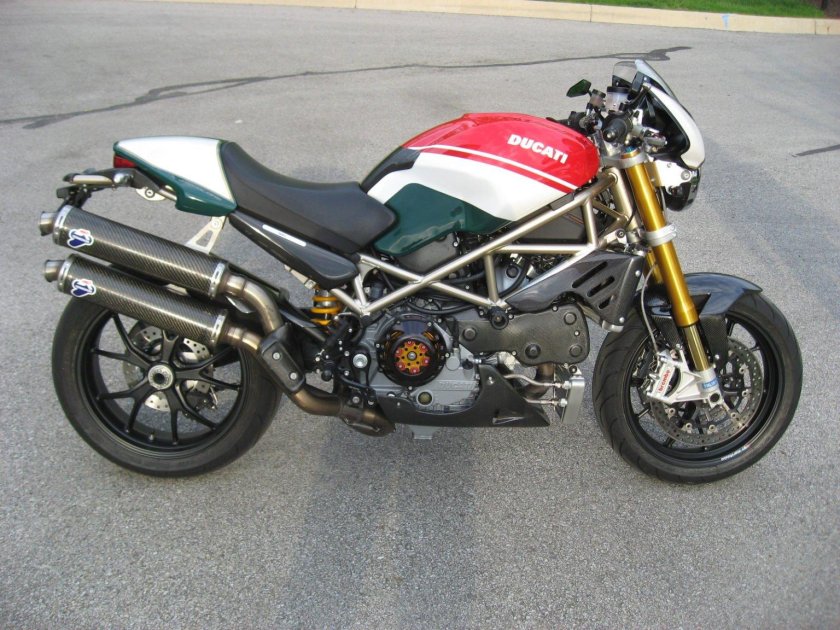 Ducati Monster s4