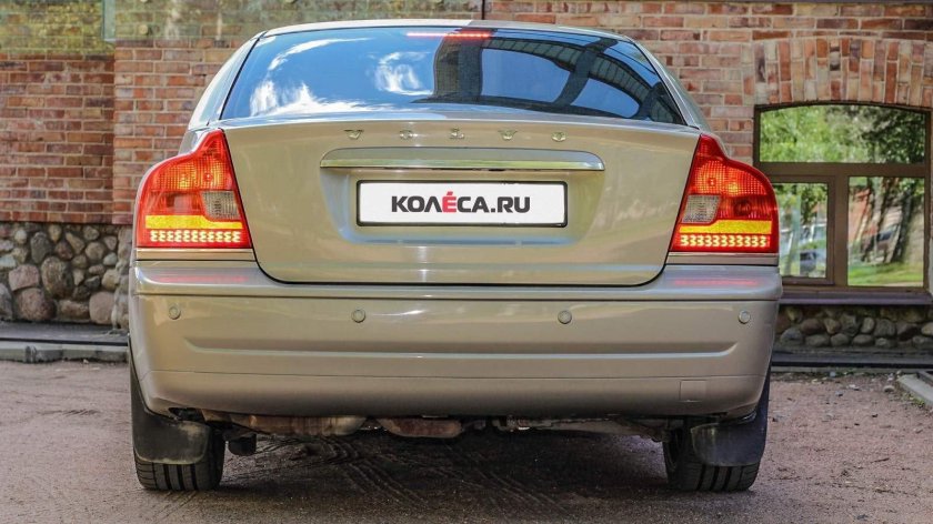 Volvo s80 сзади