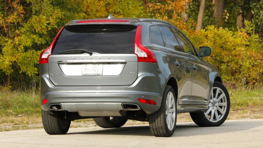 Volvo xc60 сзади