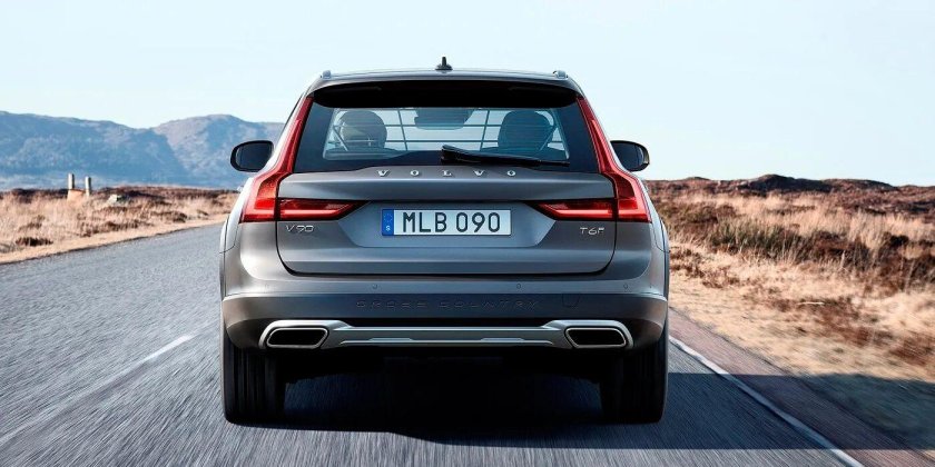 Volvo v90 Cross Country сзади