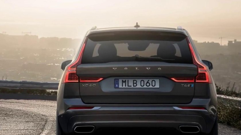 Volvo xc60 сзади