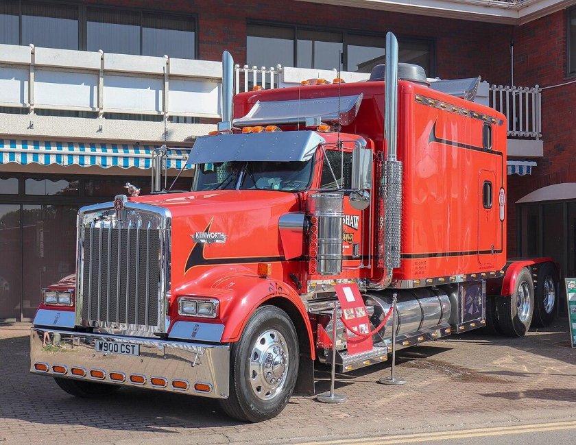 Грузовики Kenworth w900