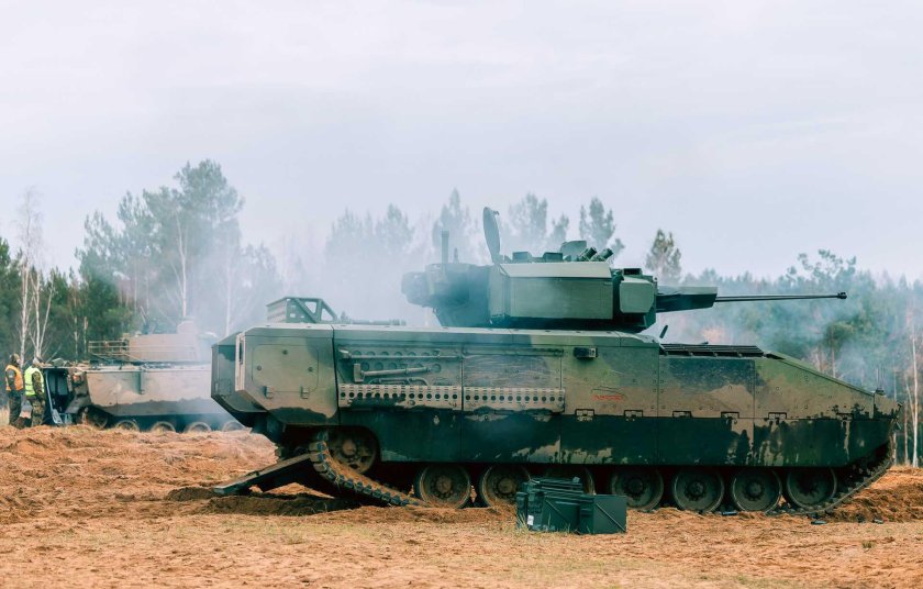 Шведская бмп cv90