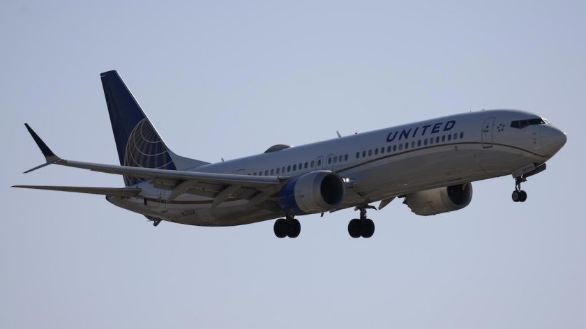 United airlines 737-800