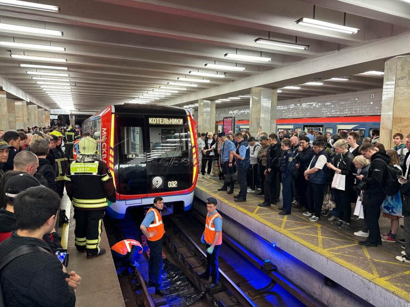 Станция метро полежаевская