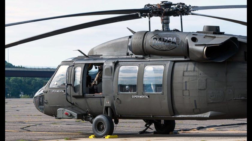 Вертолёт uh-60 Black Hawk