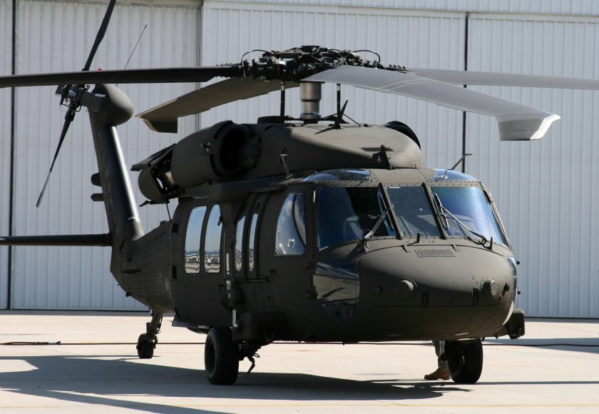 Вертолёт uh-60 Black Hawk