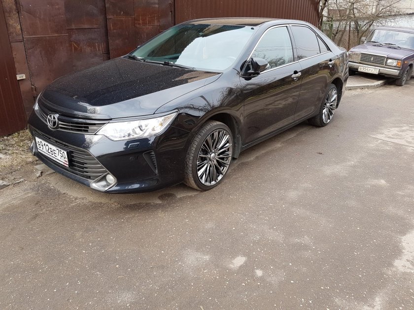 Камри 55 на дисках