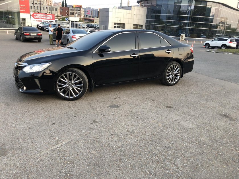 Toyota Camry 40 r19