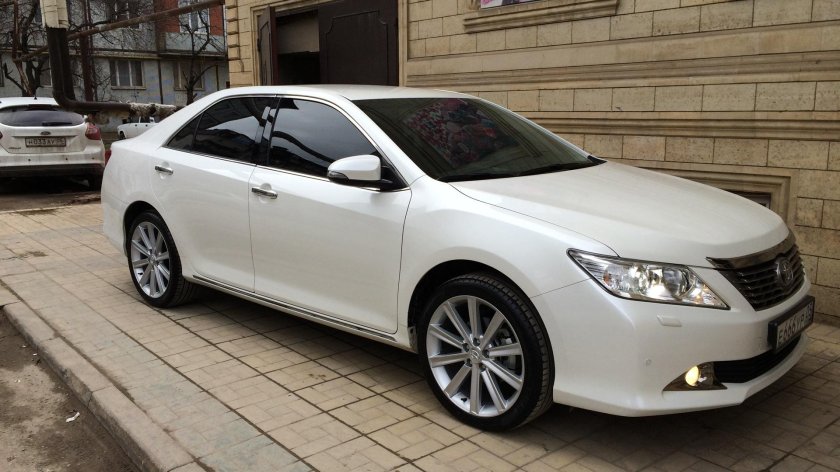 Toyota Camry 50 r18
