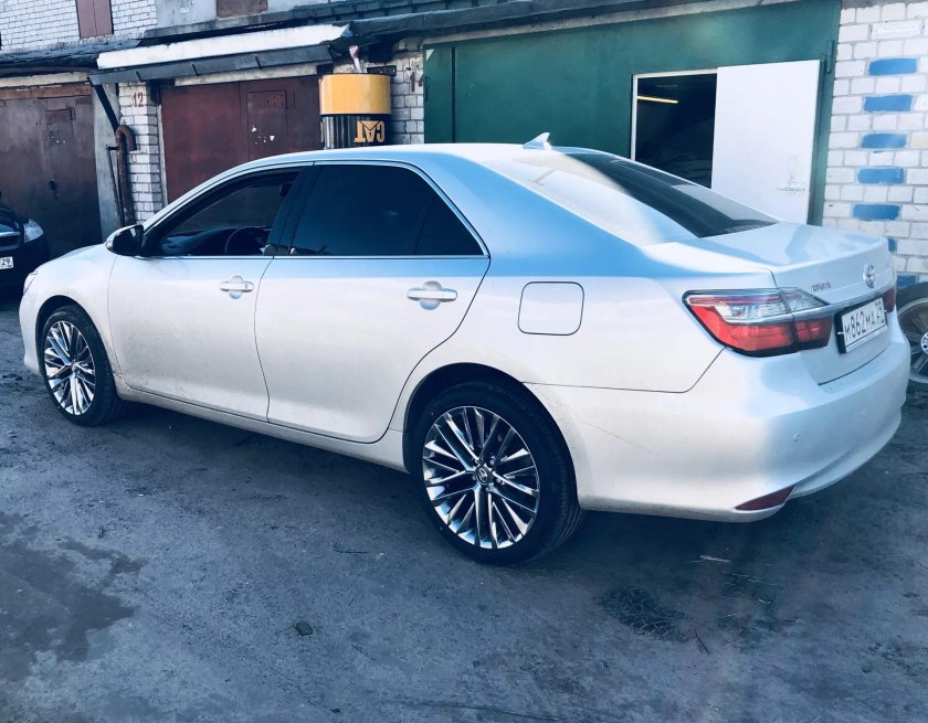 Toyota Camry xv50 r20