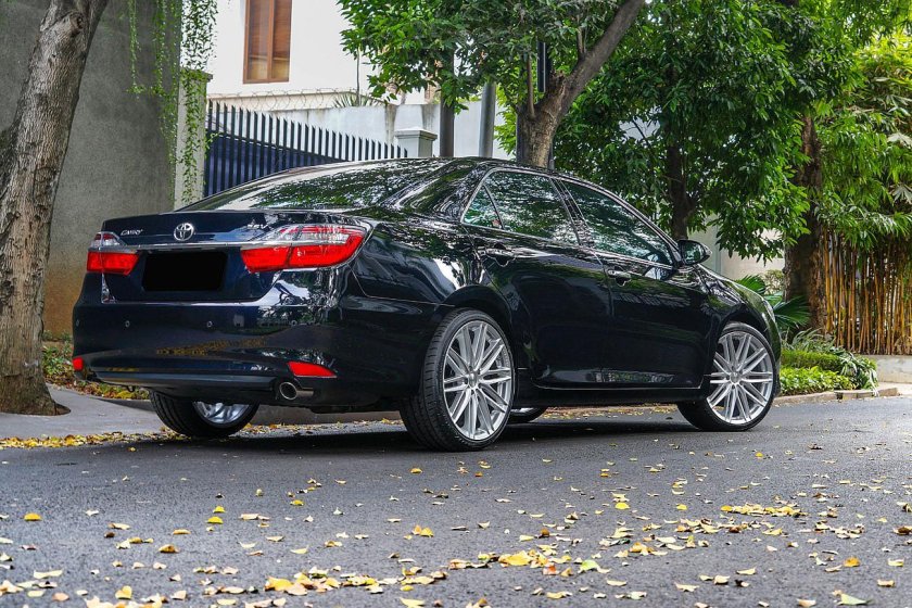 Диски Тойота Камри 55 r19