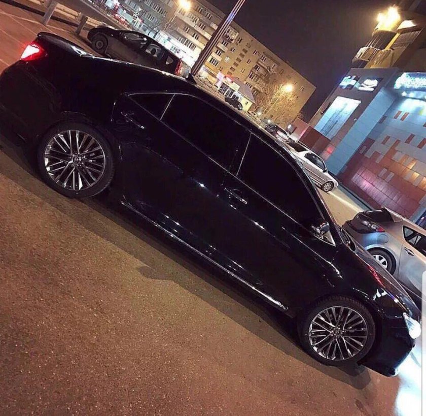 Тойота Камри 50 r19