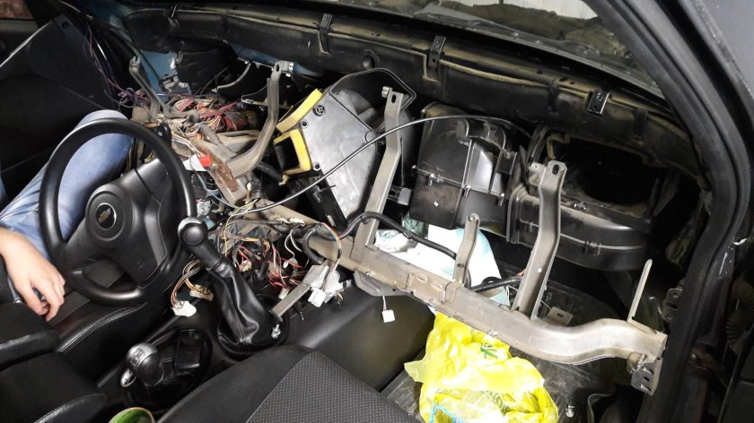 Радиатор печки Нива Шевроле