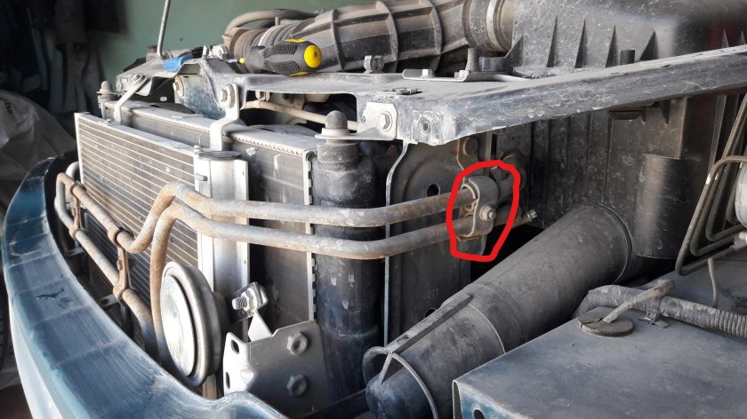 Радиатор кондиционера Нива Шевроле