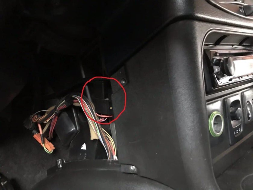 Нива Шевроле 2017 реле кондиционера