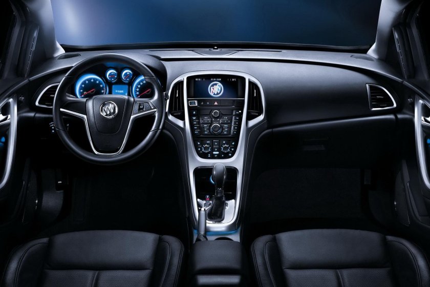 Buick Excelle седан