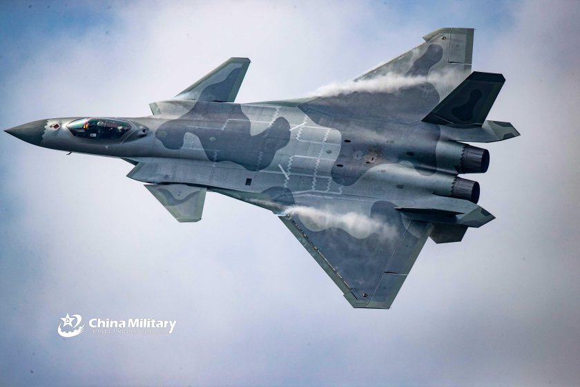 Chengdu j-20 истребитель