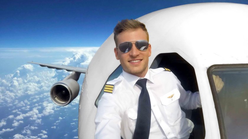 Пилот самолета