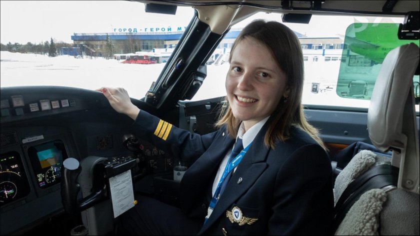 Женщины пилоты гражданской авиации в России