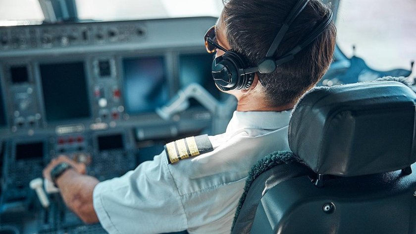 Airline pilot
