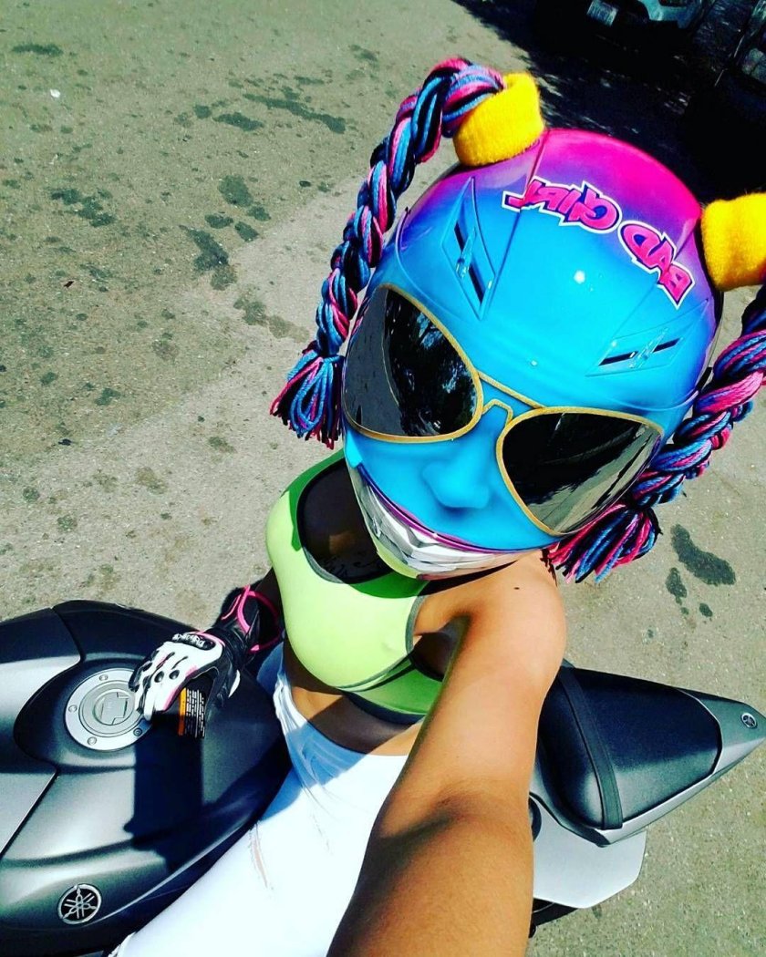 Мотошлем Пикачу