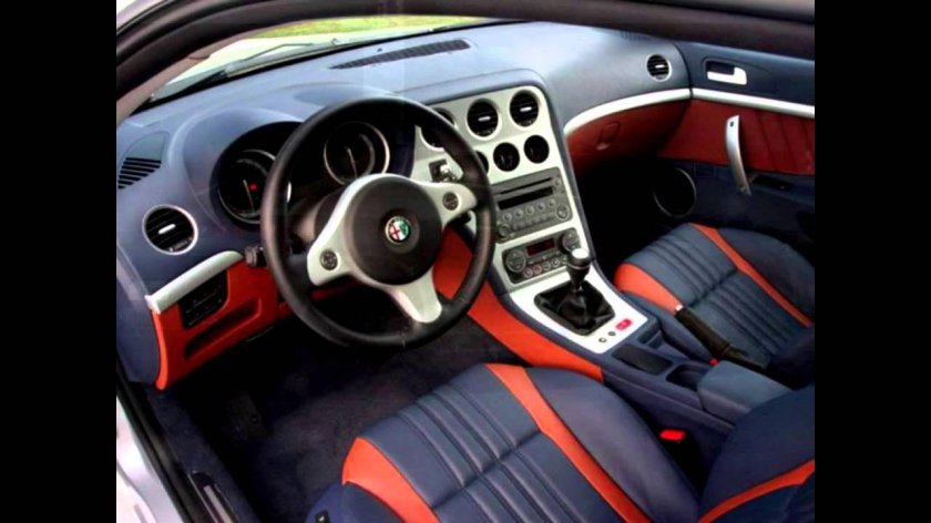 Альфа Ромео Брера салон