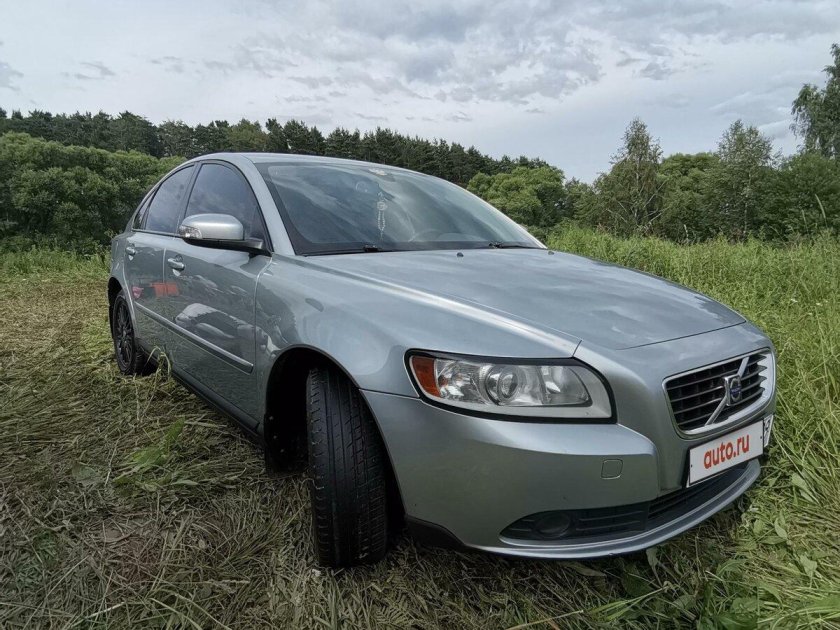 Вольво с 40 2008
