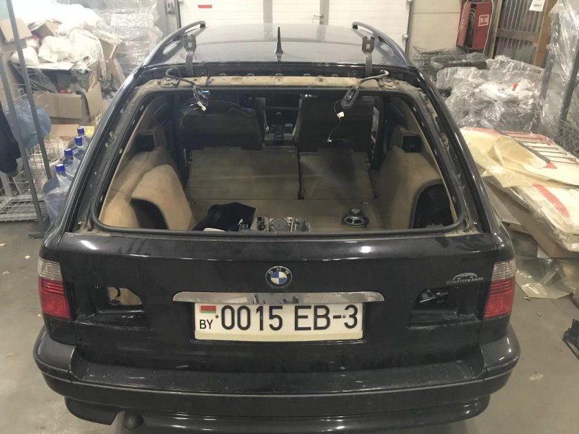 БМВ е39 универсал багажник