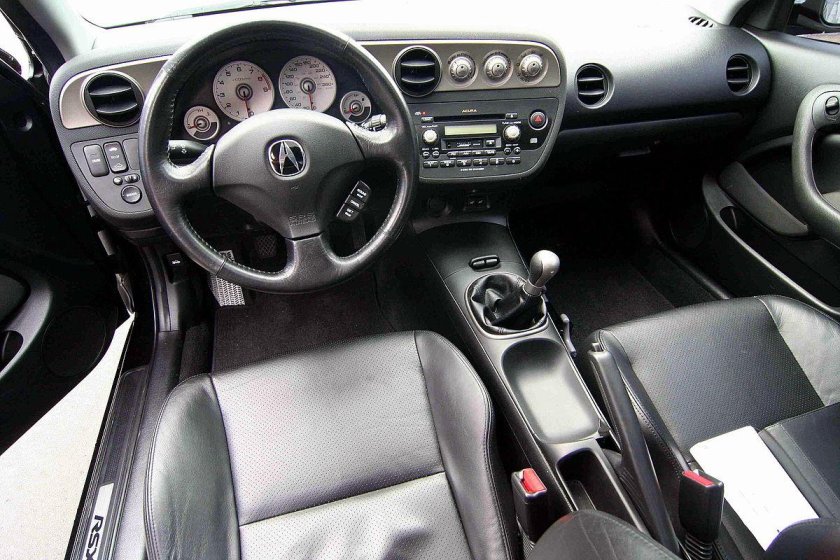 Acura RSX 2002 салон