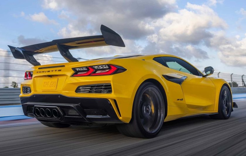 Chevrolet corvette z06 2021
