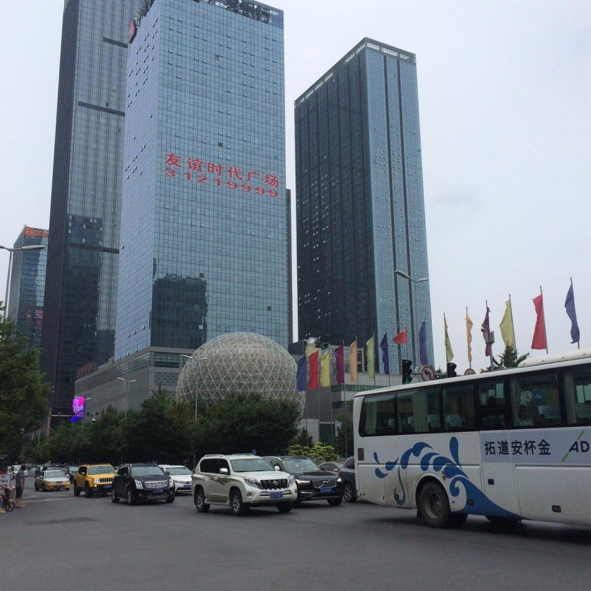 Площадь дружбы далянь