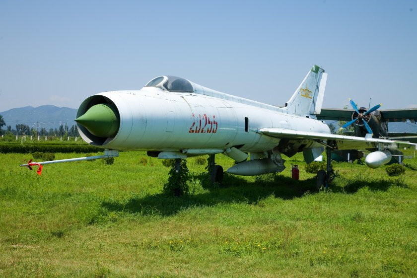 Shenyang j-8ii