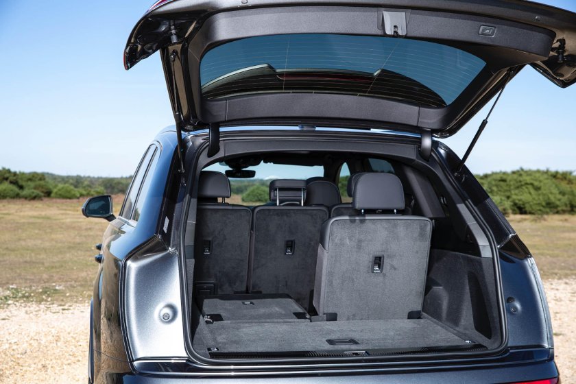 Ауди q7 багажник