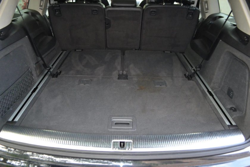 Ауди q7 багажник