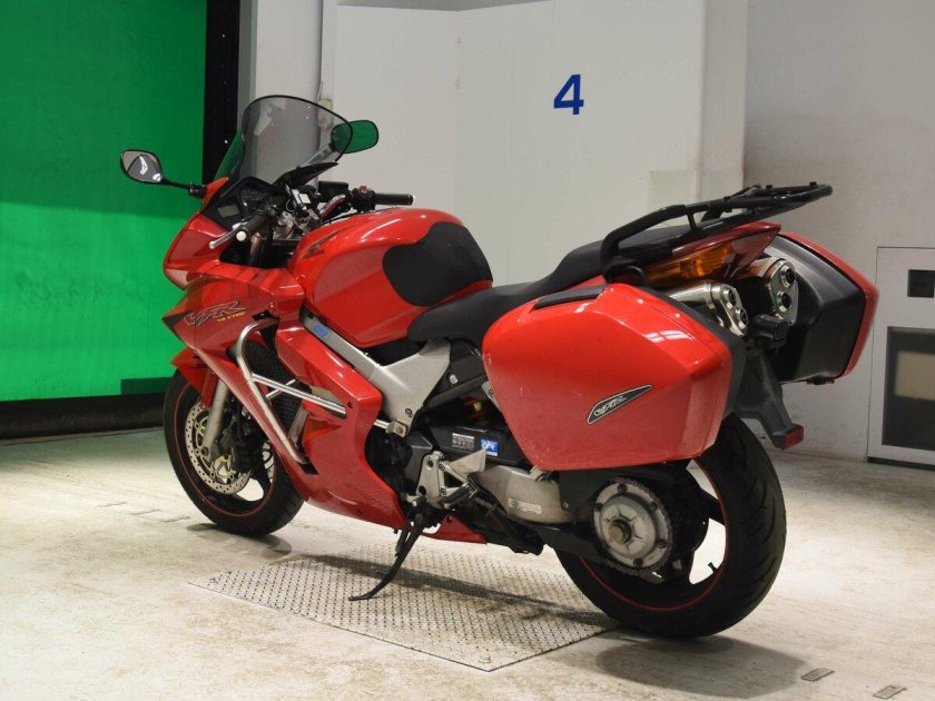 Хонда вфр 800