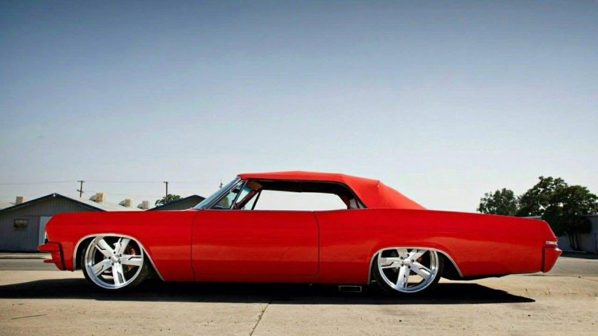 Chevrolet Impala вид сбоку