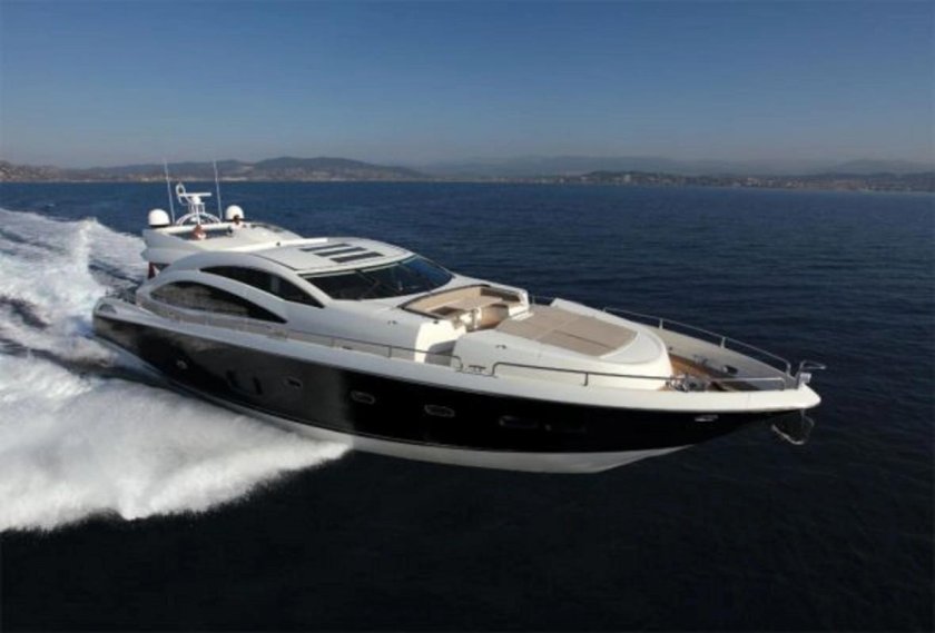 Сансикер яхта 2000