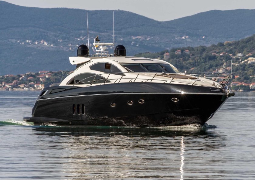 Sunseeker Predator 62