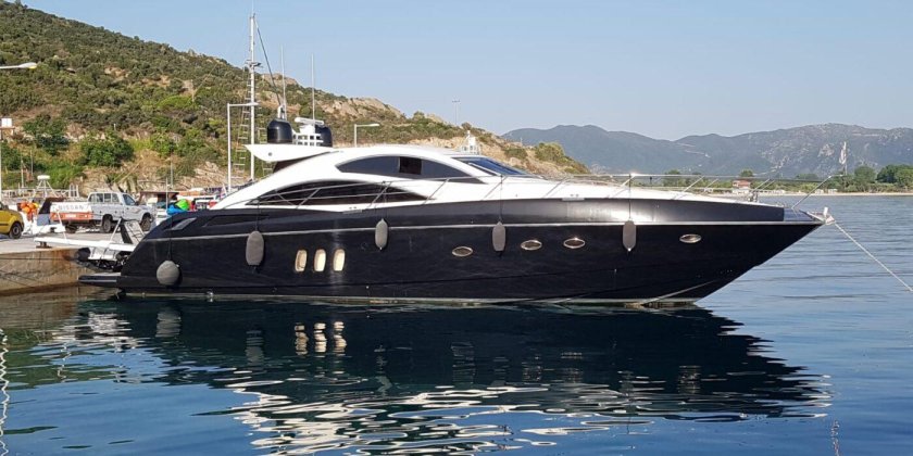 Sunseeker Predator 62