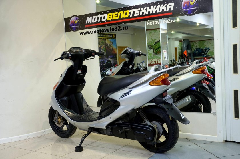 Yamaha Axis 100