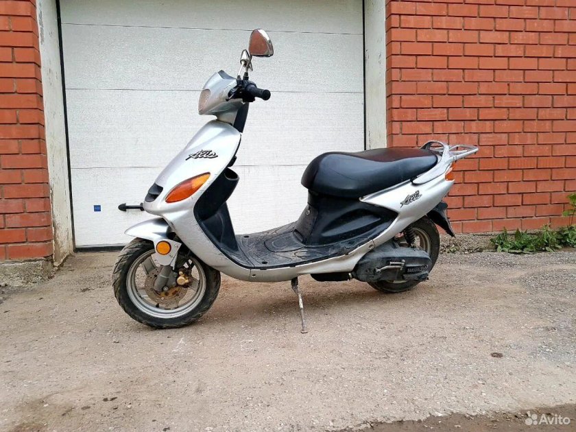 Yamaha Axis 100