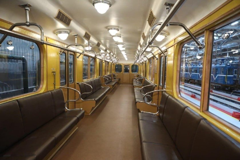 Метровагон 81-701