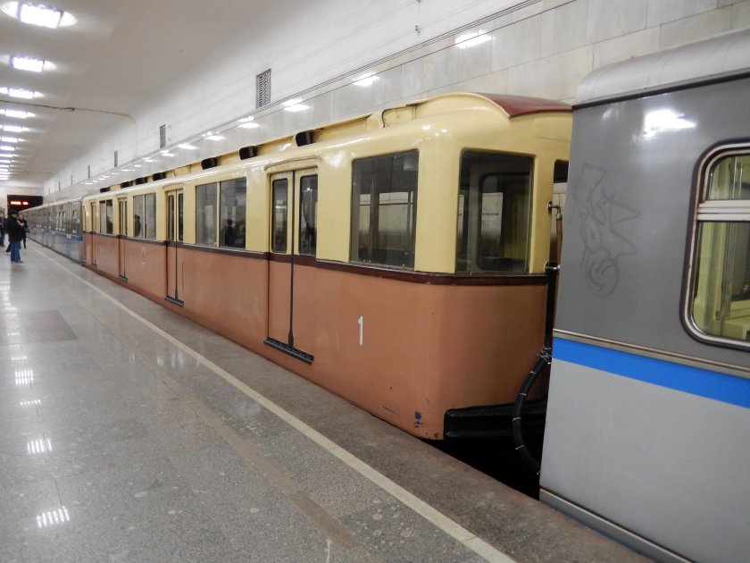 ЭС 720 метровагон