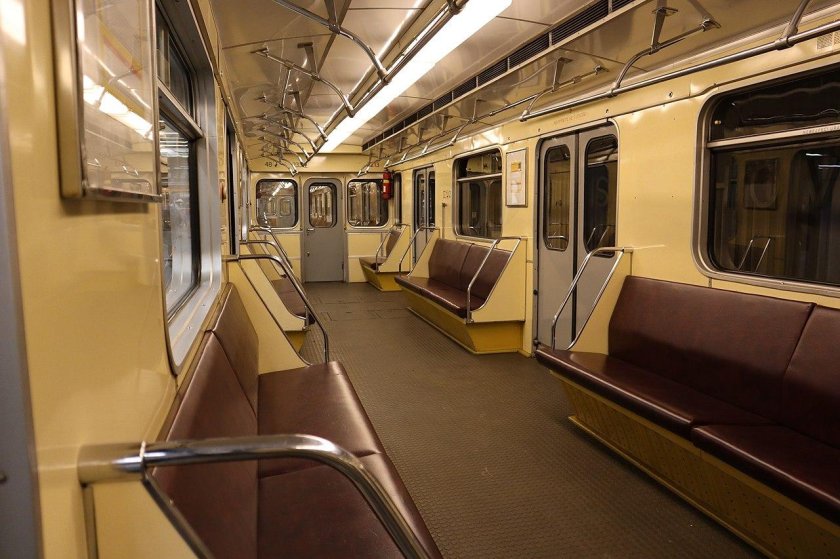 Вагон метро 81-714