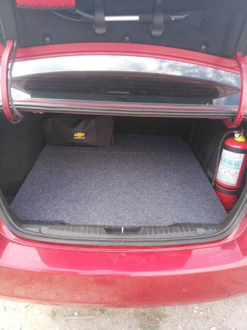 Шевроле Лачетти хэтчбек 1.6 багажник