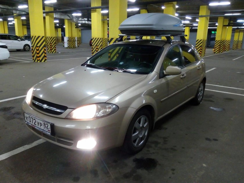 Багажник Thule Chevrolet Lacetti 2010