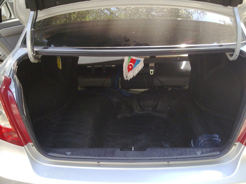 Полка багажника Шевроле Лачетти хэтчбек