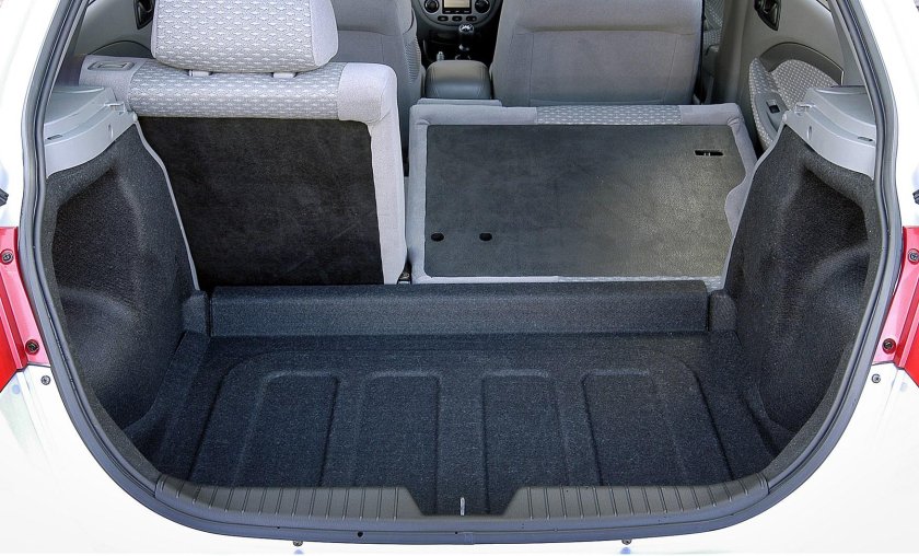 Chevrolet Lacetti хэтчбек багажник